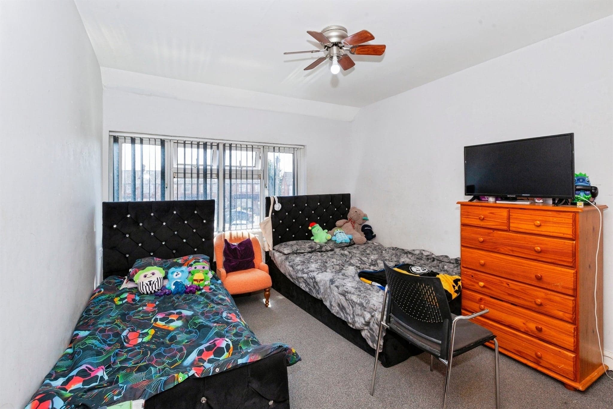 Property at Doddsfield Road, Slough