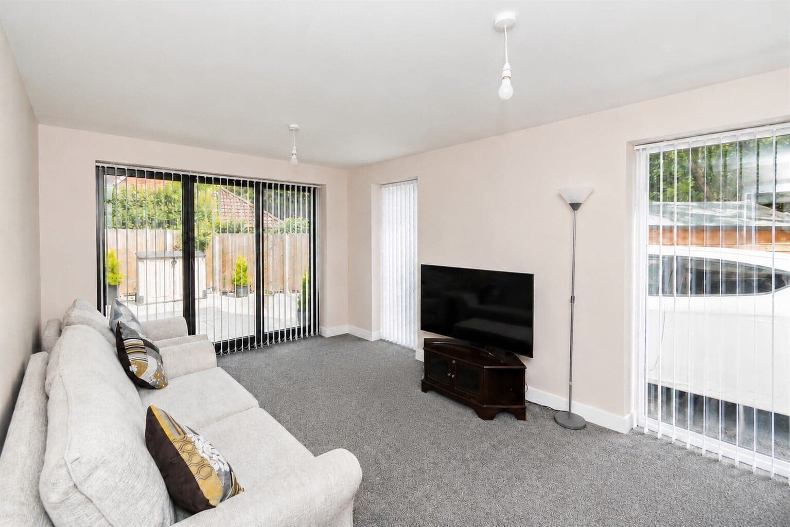 Property at Swaythling Road, West End, Southampton