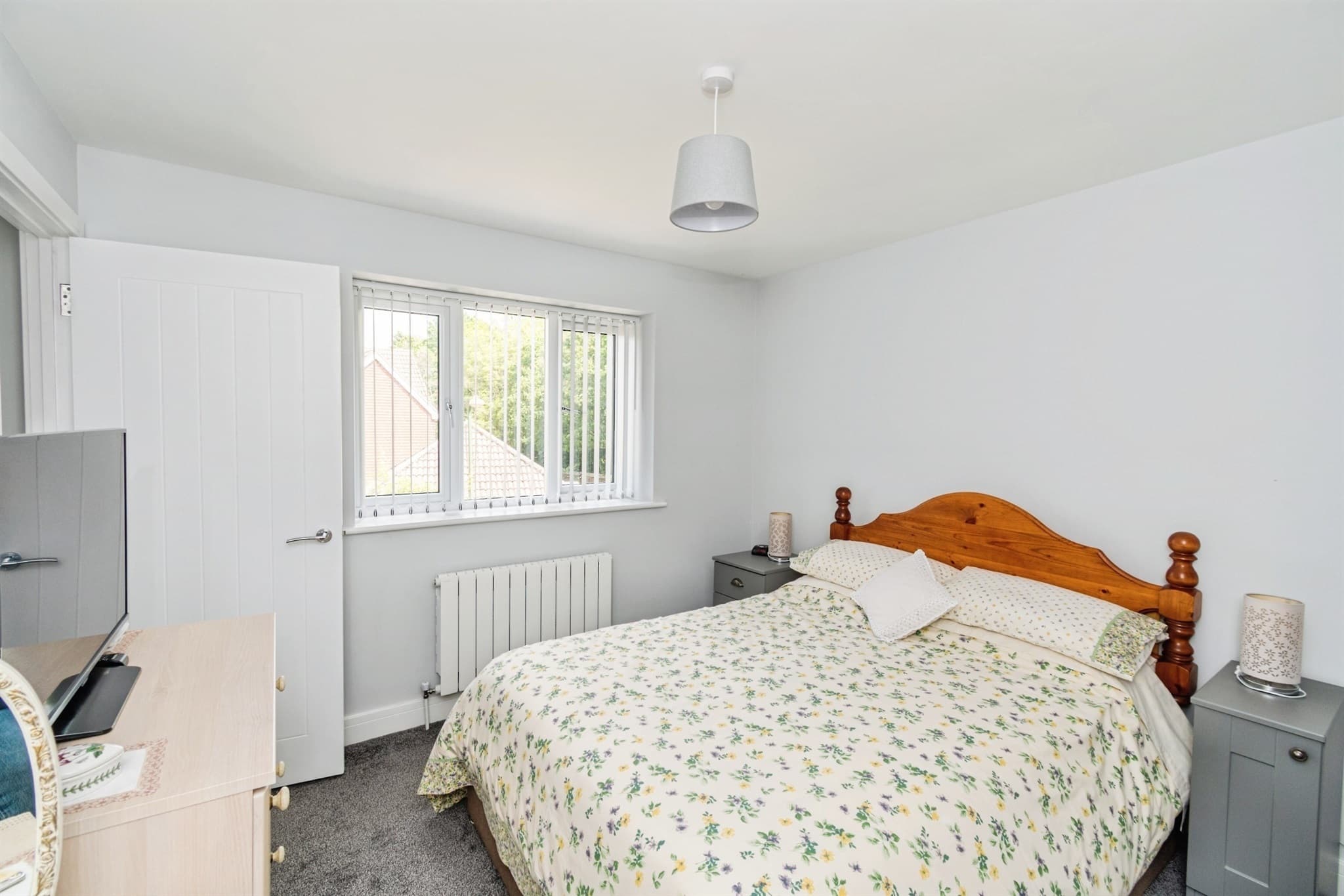Property at Swaythling Road, West End, Southampton