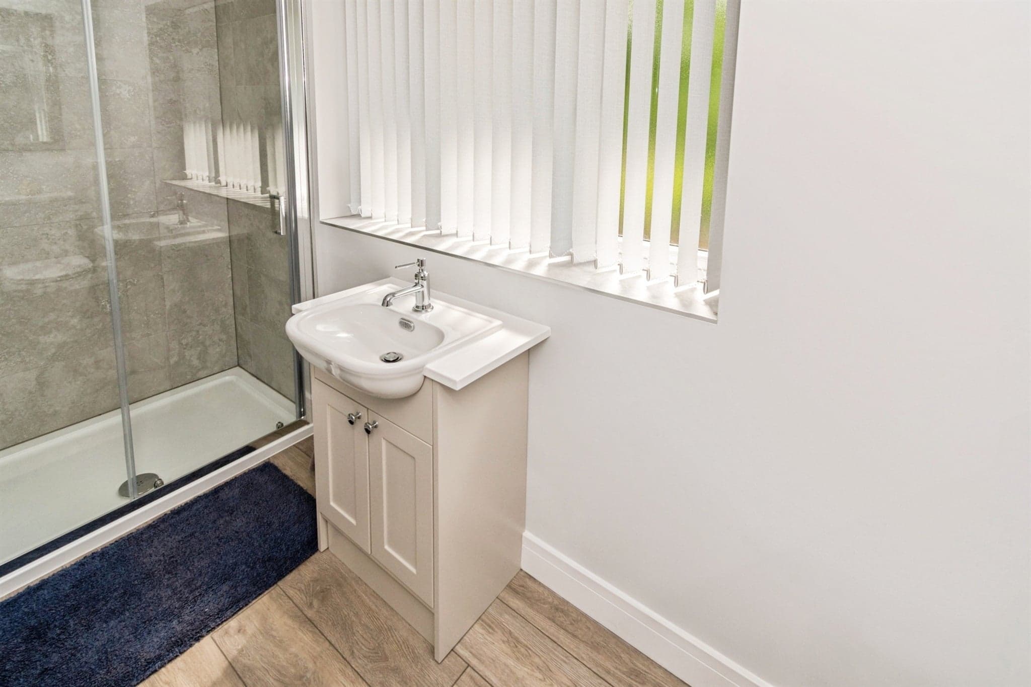 Property at Swaythling Road, West End, Southampton