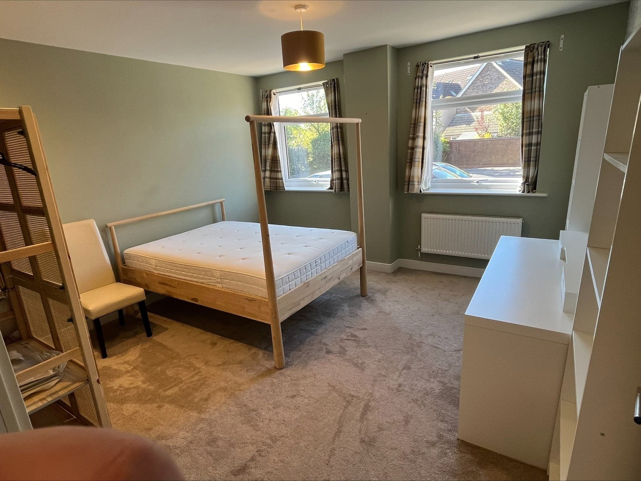 Property at White Lion Close, East Grinstead