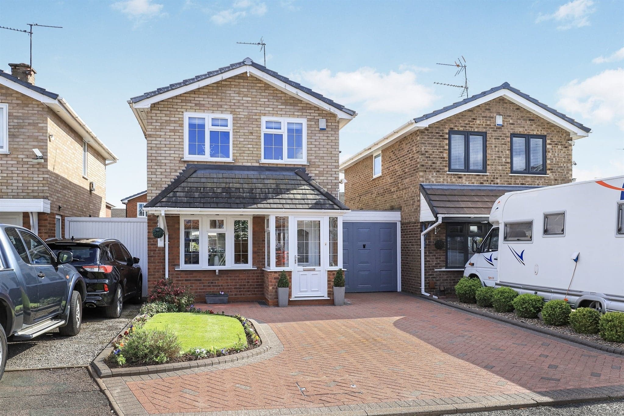 Property at Ashwells Grove, Pendeford, Wolverhampton