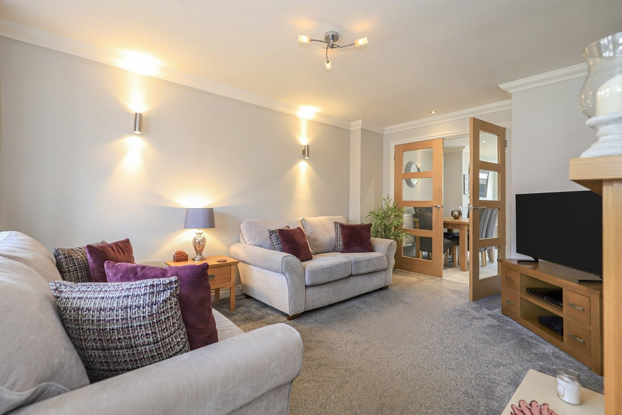 Property at Ashwells Grove, Pendeford, Wolverhampton