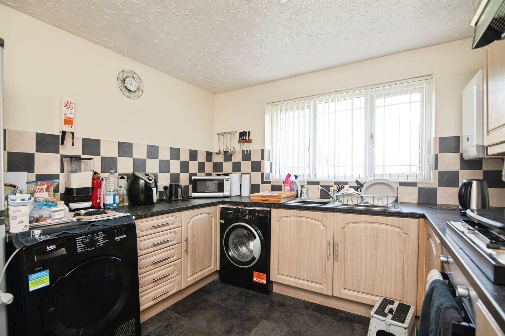 Property at Standbridge Way, Tipton