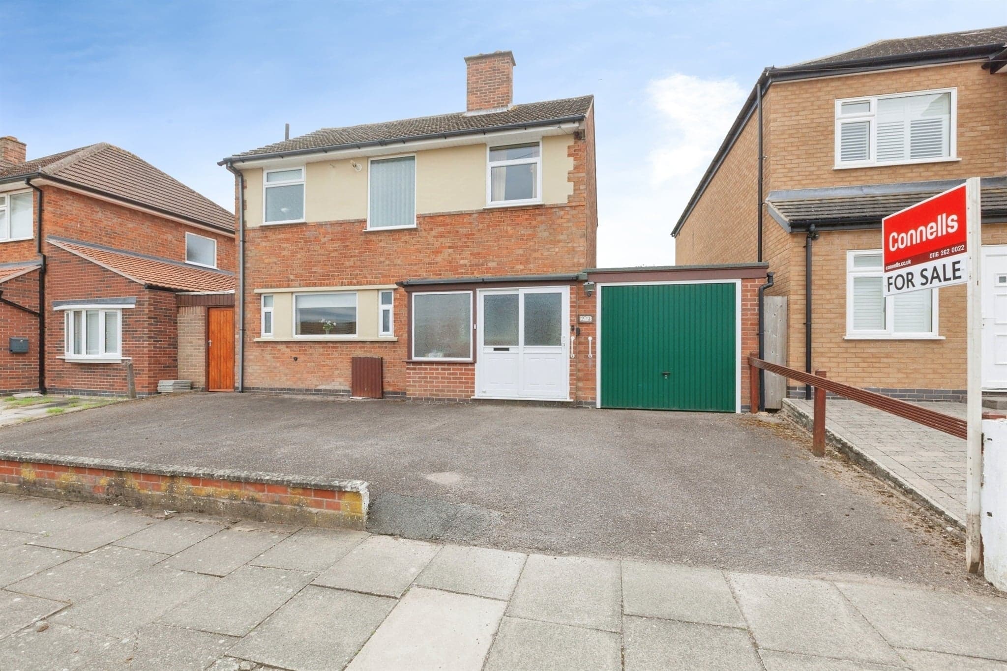 Property at Chatteris Avenue, Leicester