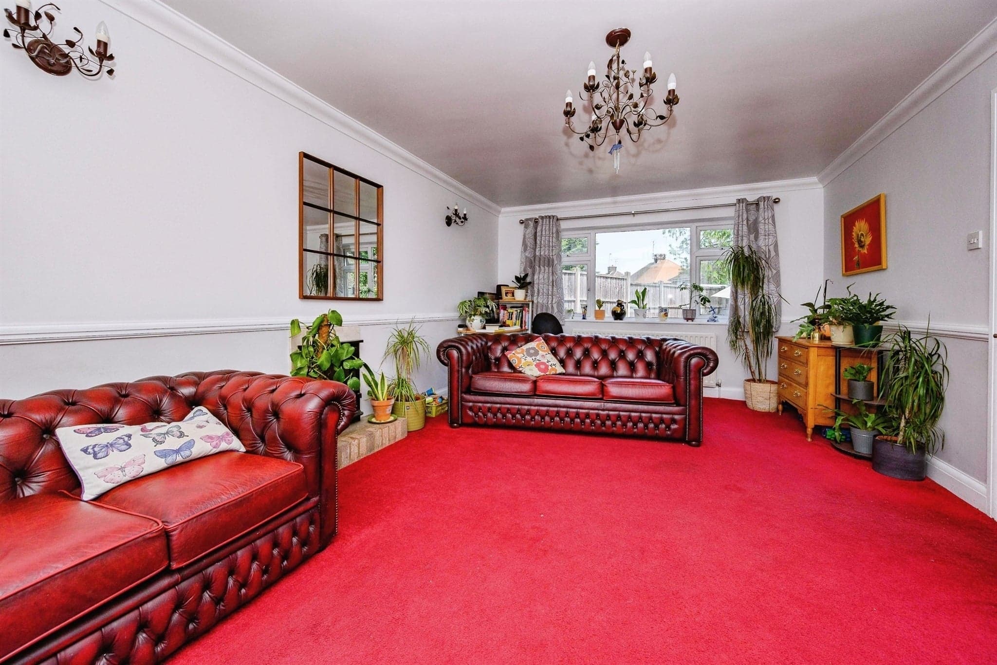 Property at Rosslyn Crescent, Luton
