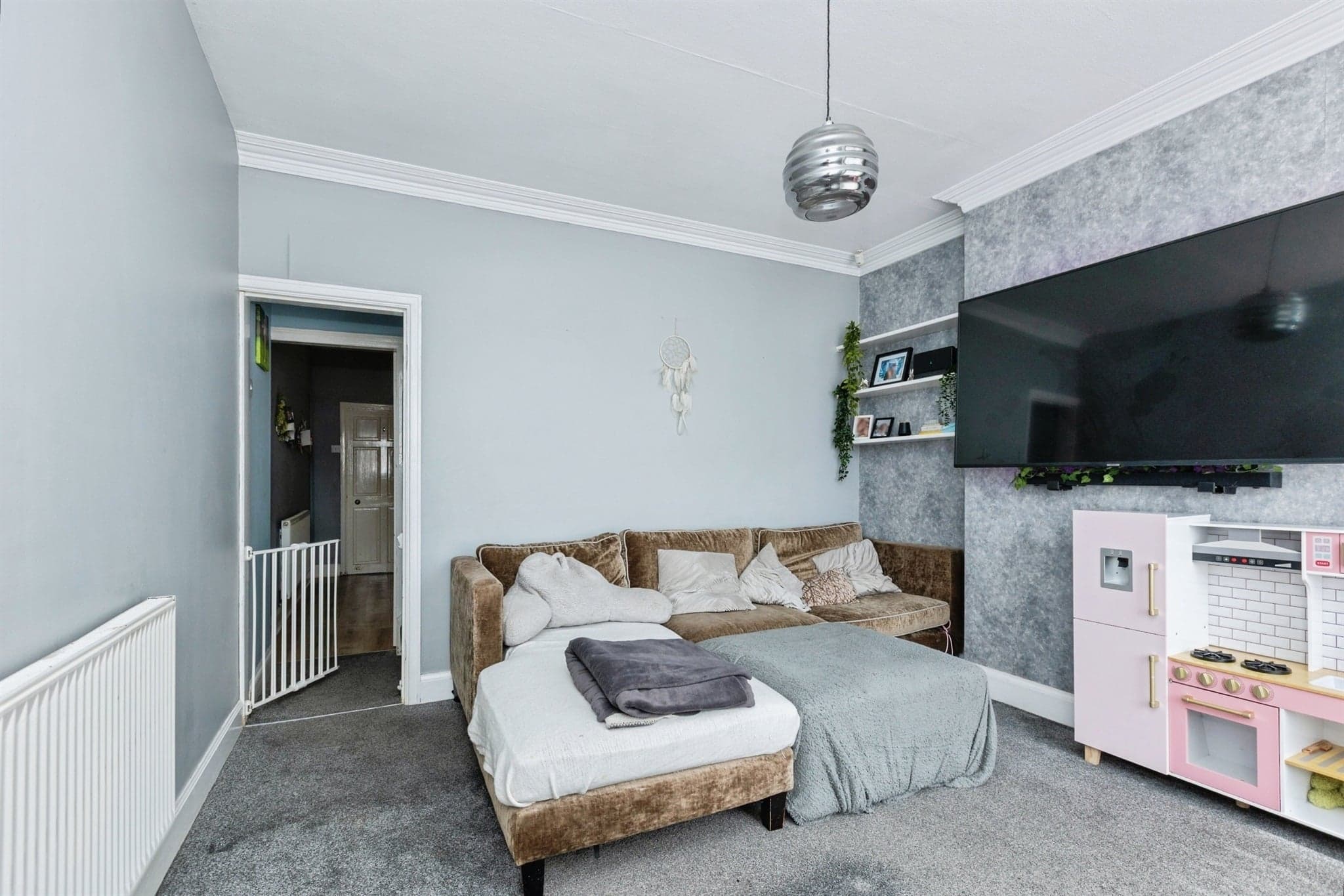 Property at Enderby Road, Whetstone, Leicester