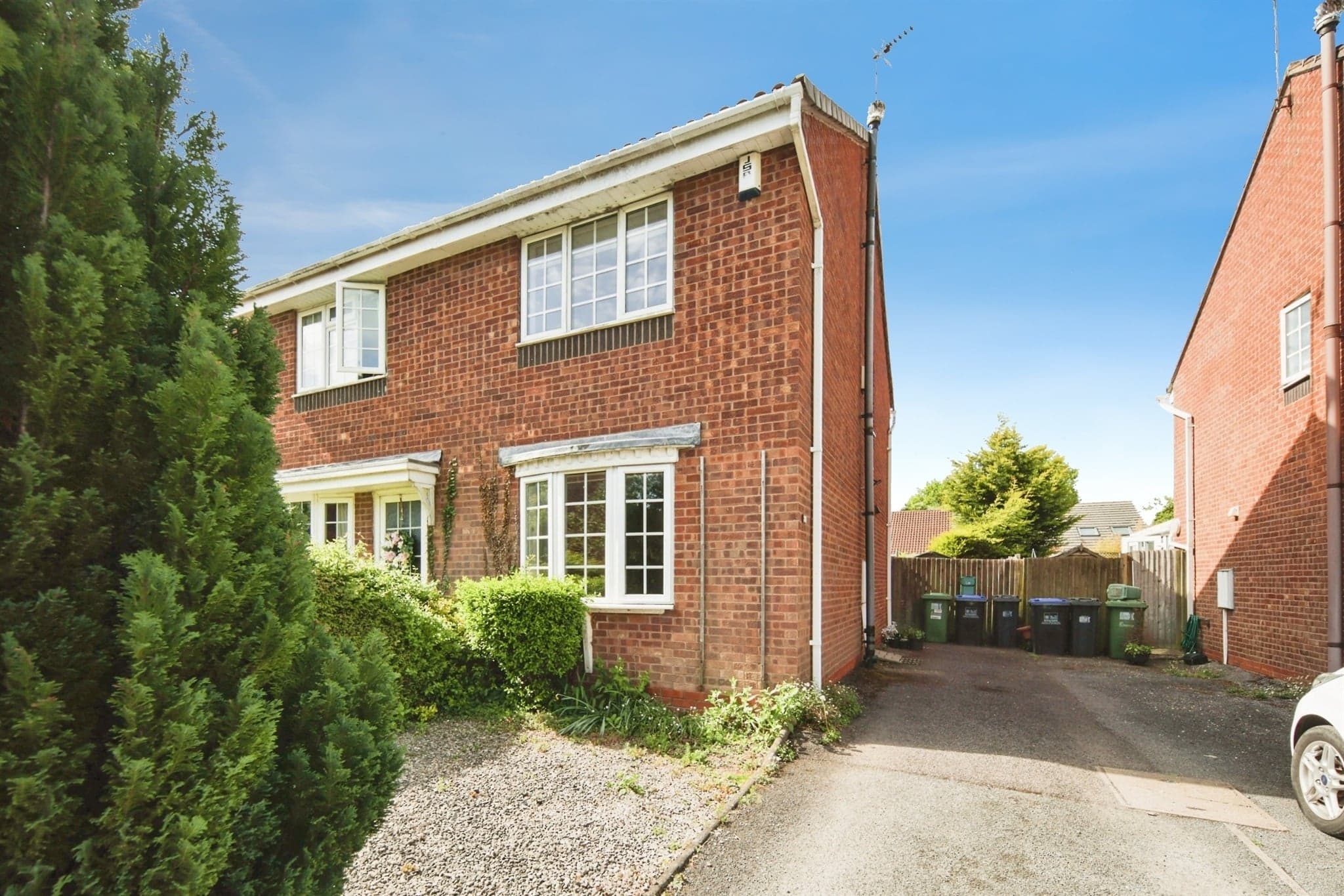 Property at Ebourne Close, Kenilworth