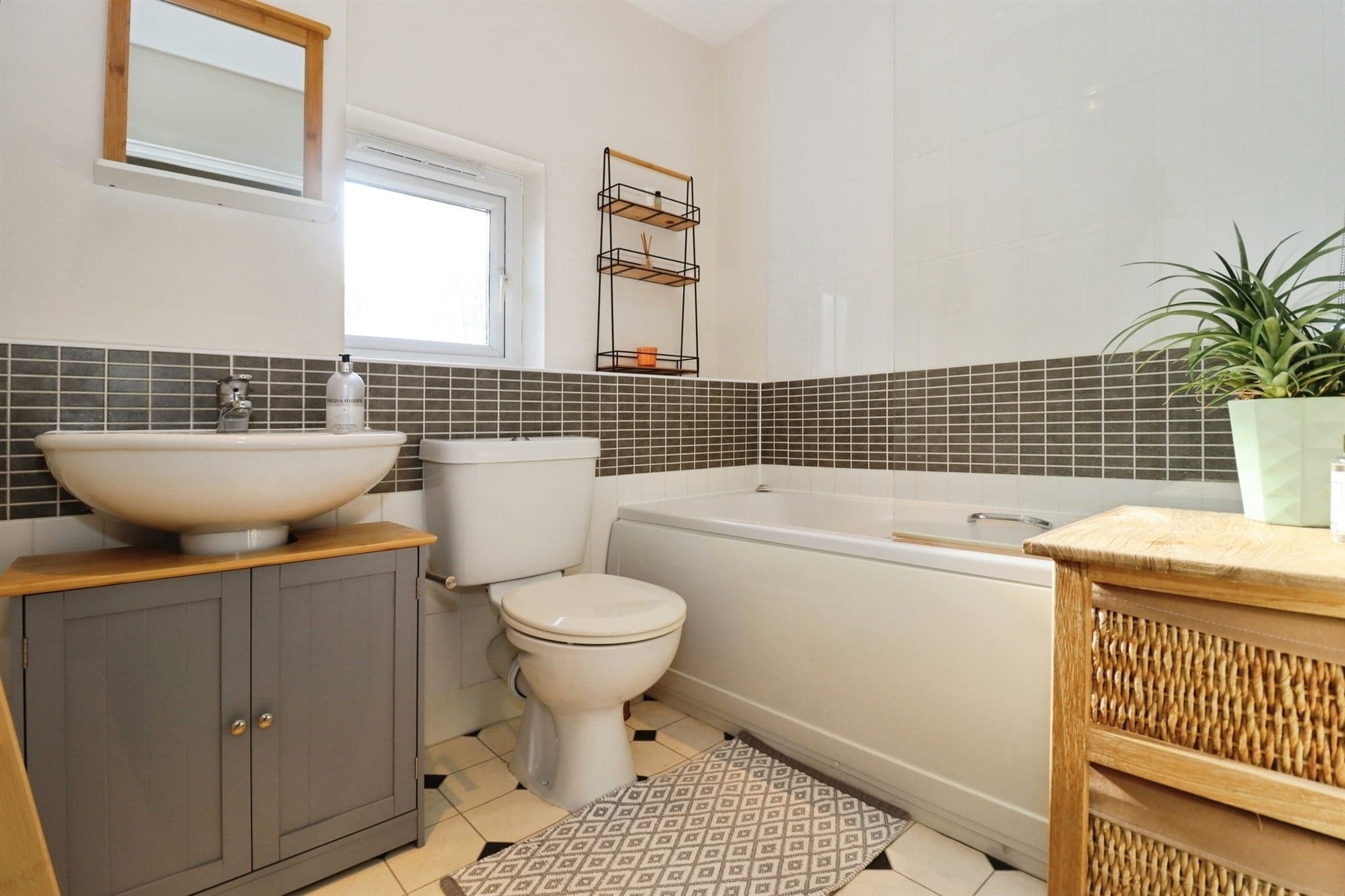 Property at Nags Head Hill, Bristol