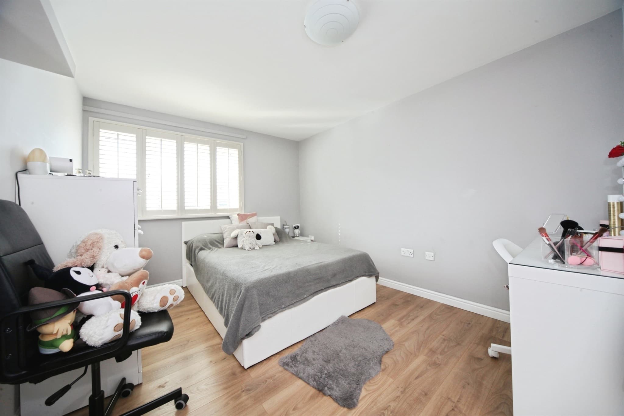 Property at Watling Gardens, Dunstable