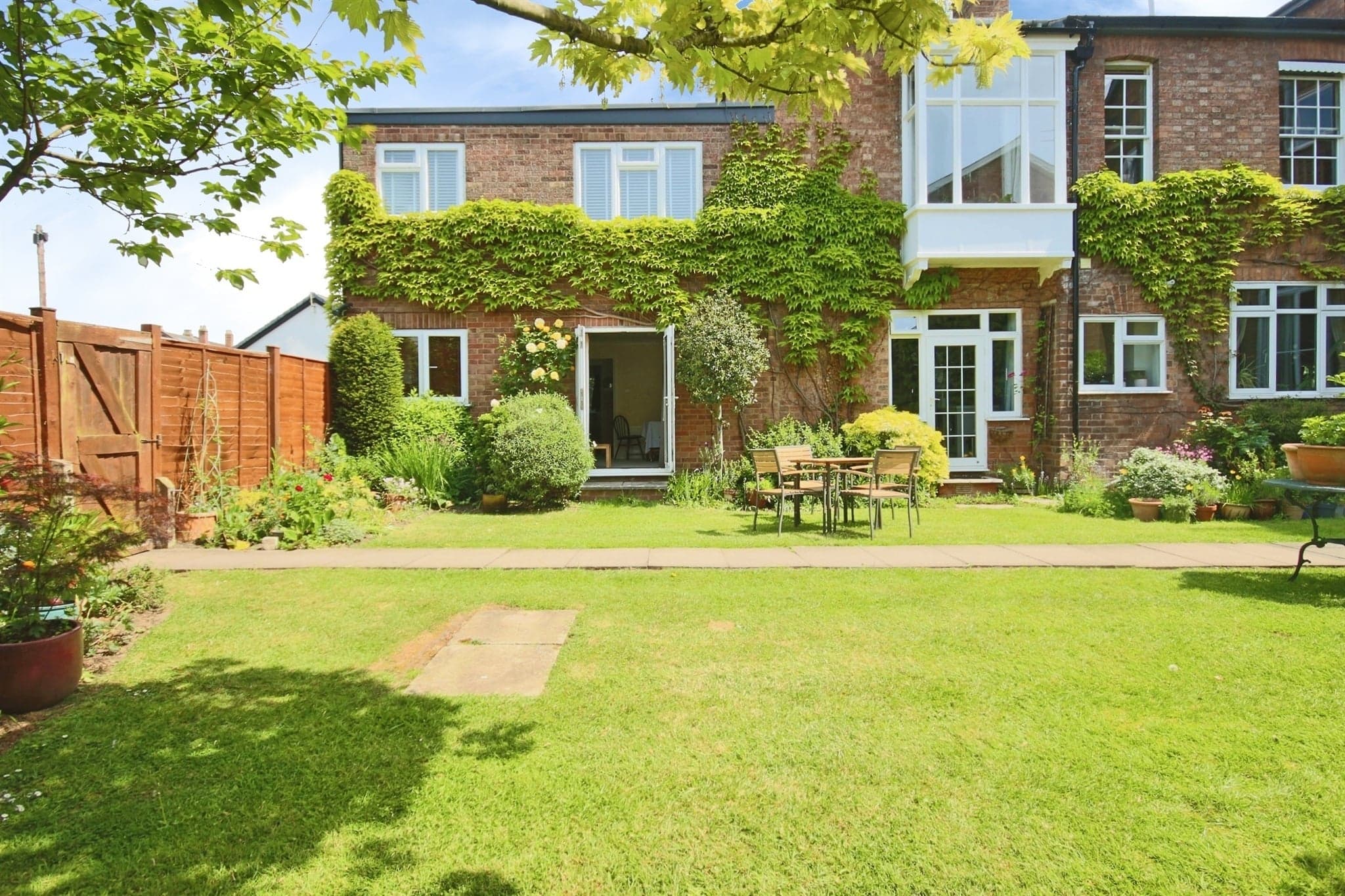 Property at Warwick Place, Leamington Spa