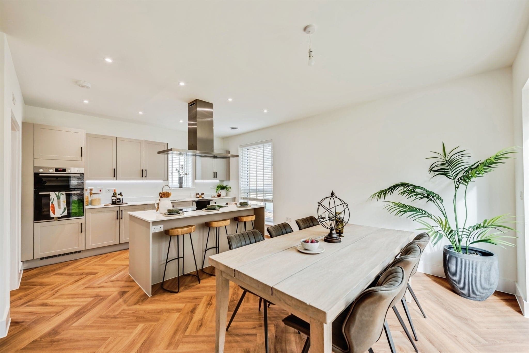 Property at Blunsdon Hill, Blunsdon, Swindon