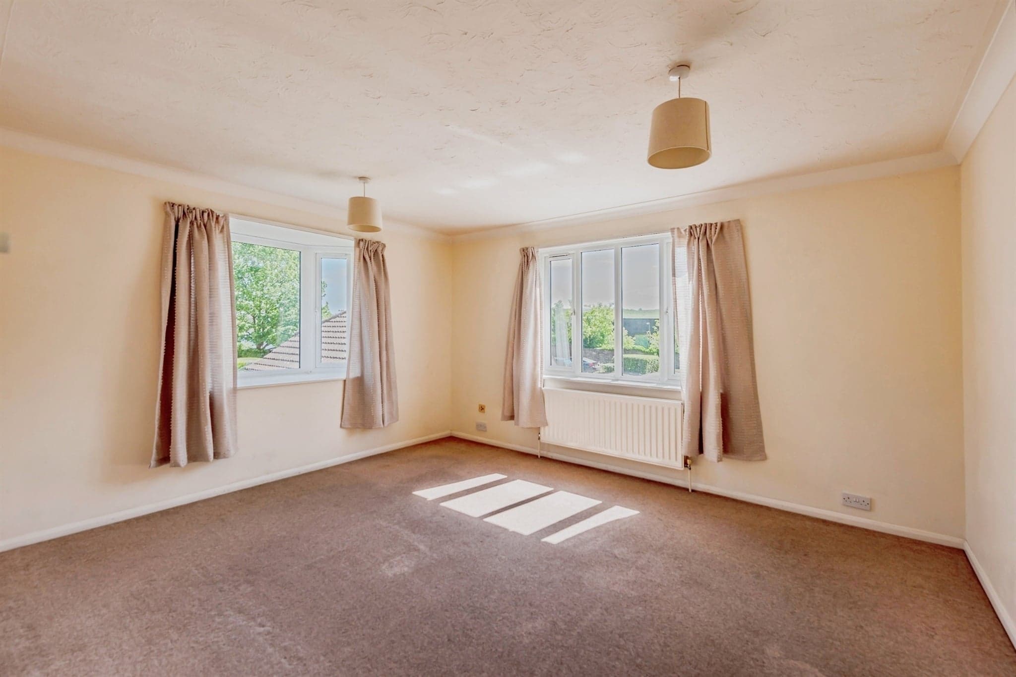 Property at St. Annes Rise, Redhill