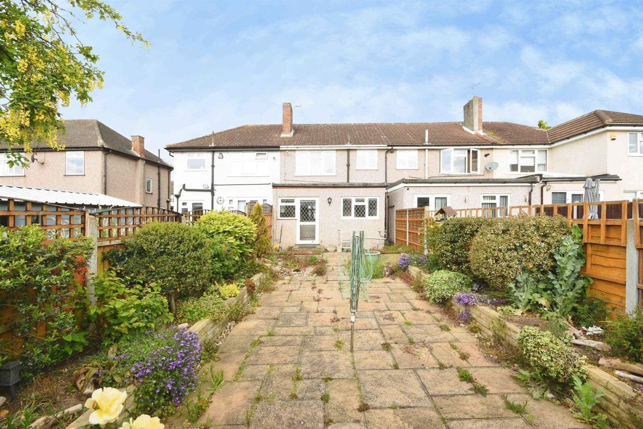 Property at Laburnum Walk, Hornchurch