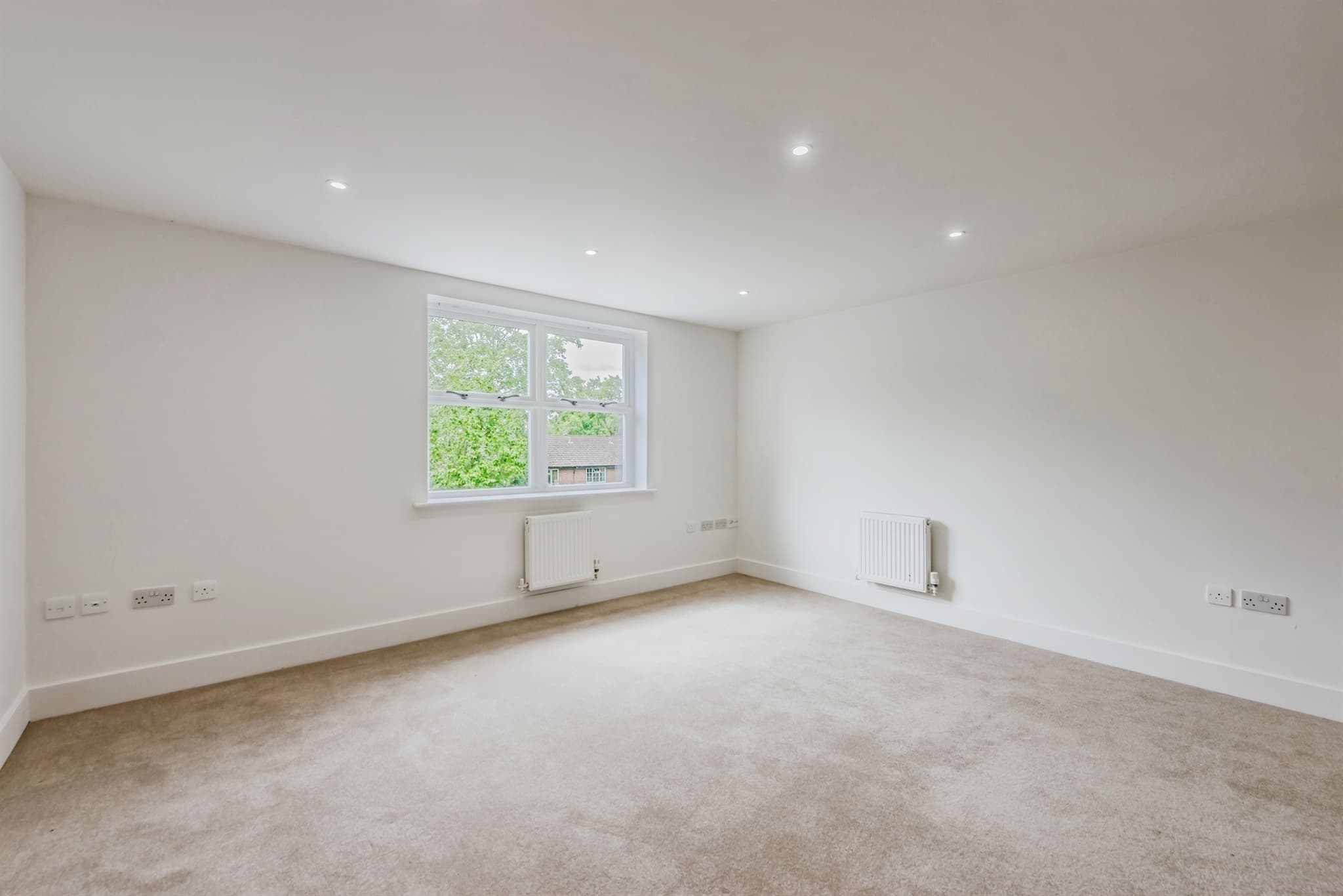 Property at Linkfield Lane, Redhill