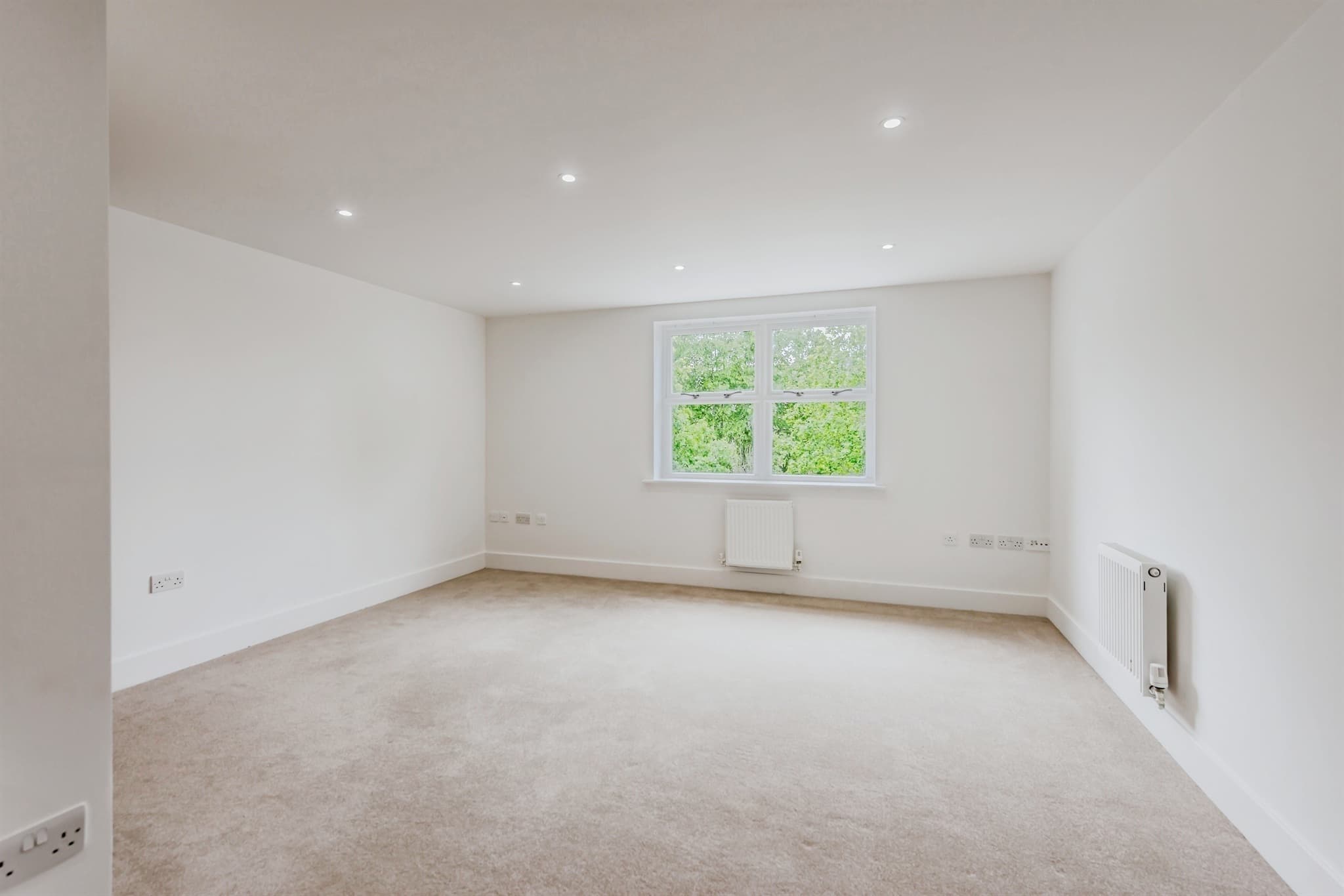 Property at Linkfield Lane, Redhill