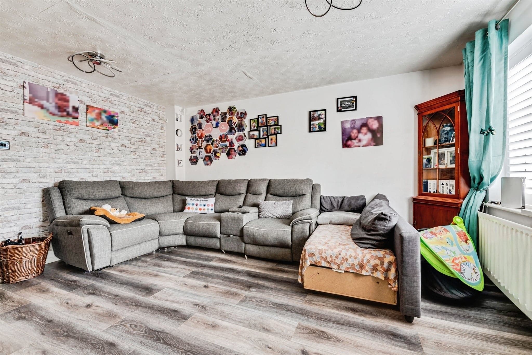 Property at Braemar Close, Carterton