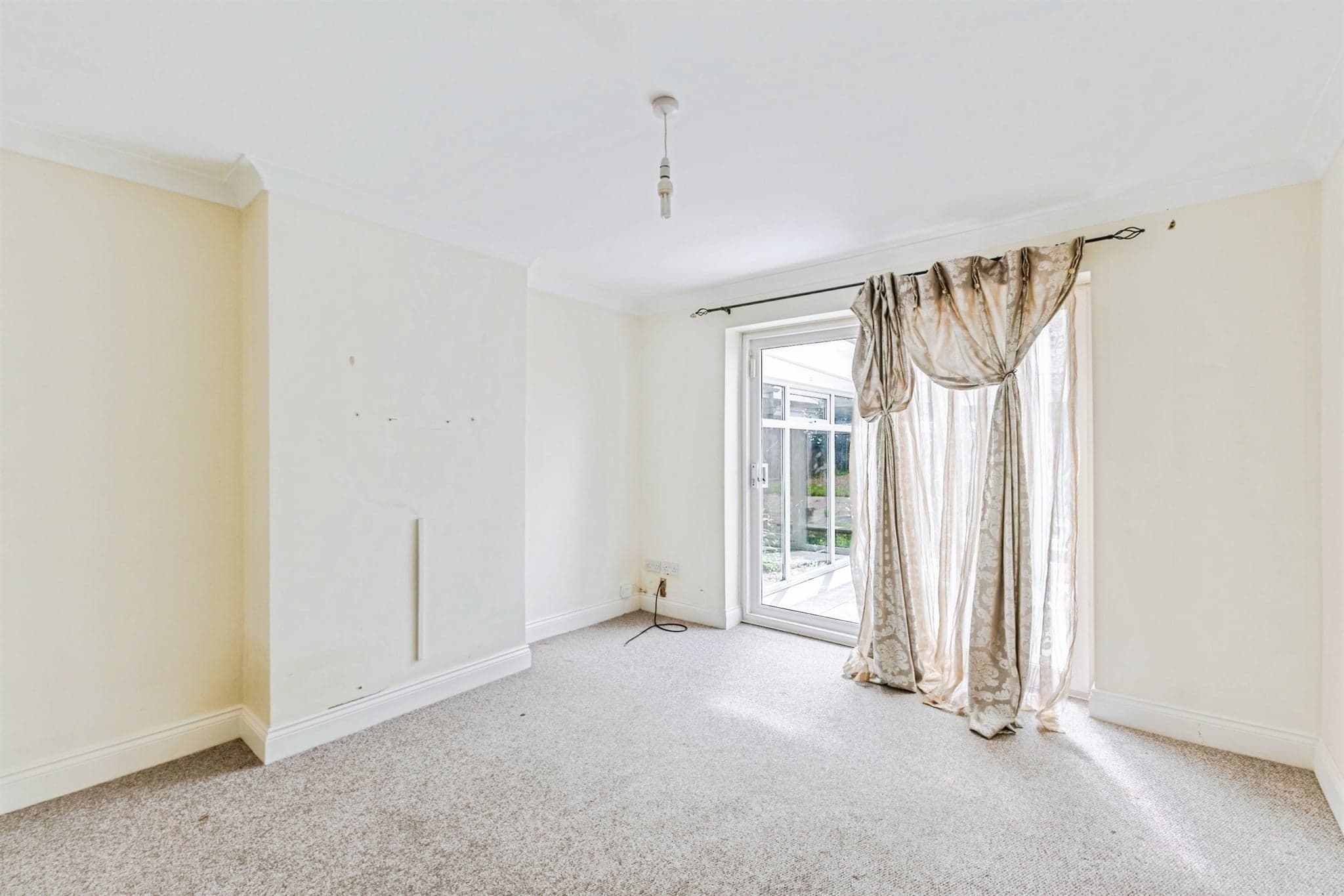 Property at Woodside Avenue, Northampton