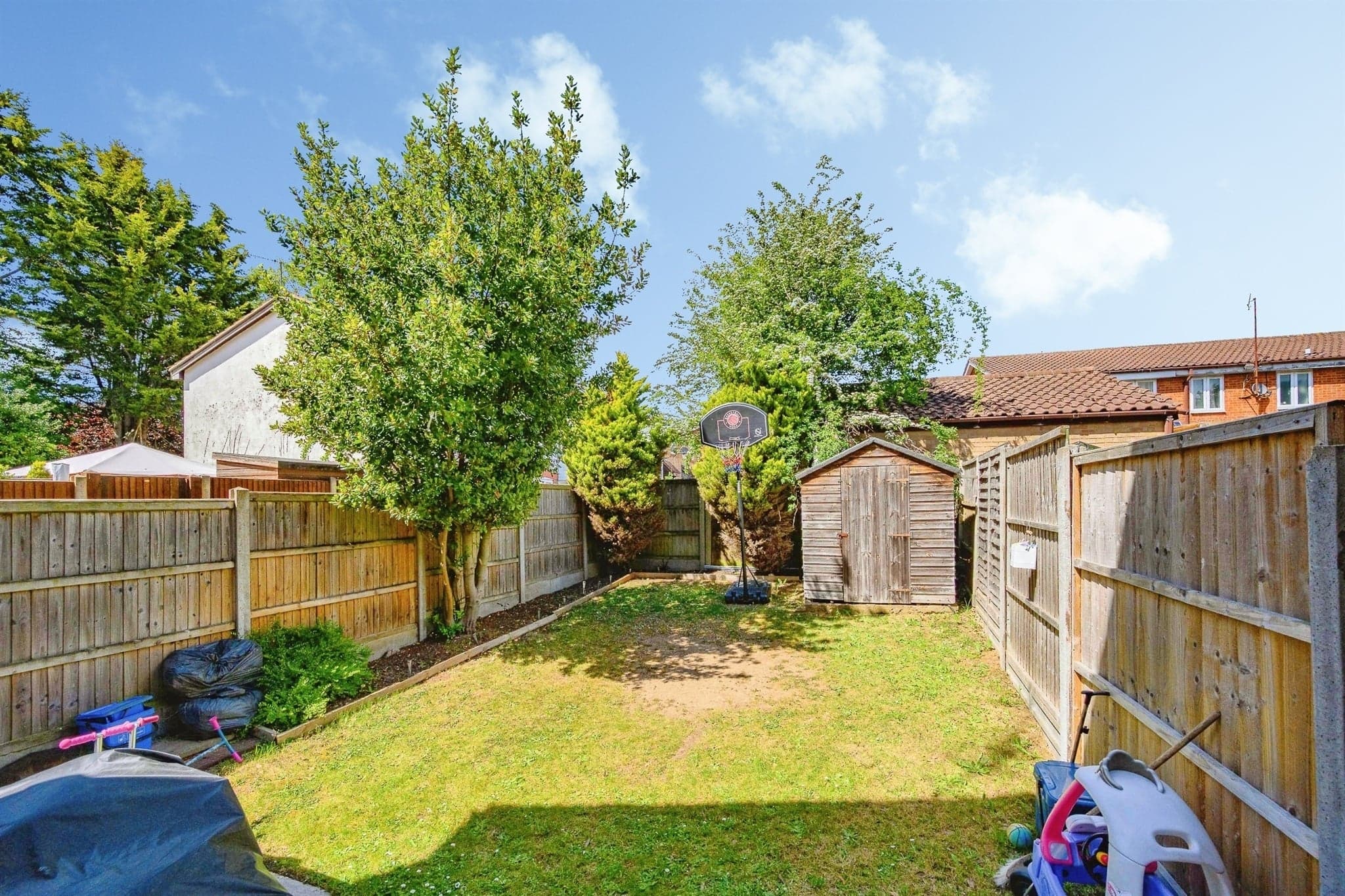 Property at Muirfield, Luton