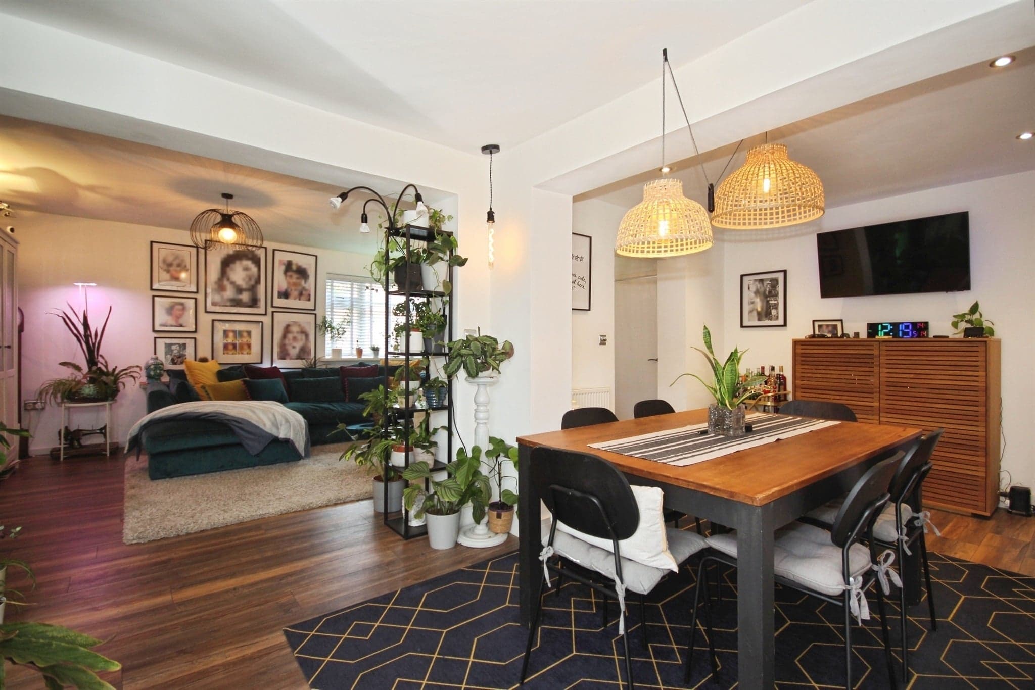 Property at Endsleigh Gardens, Leamington Spa