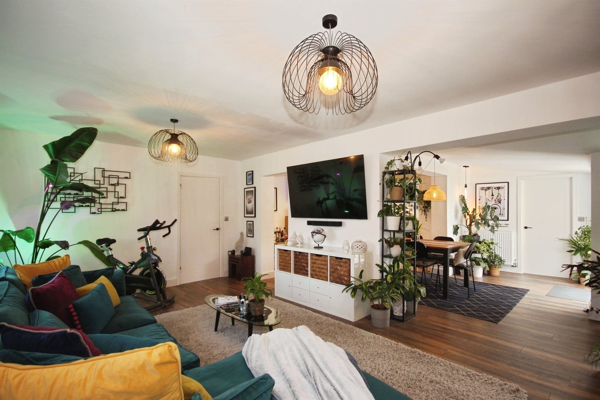 Property at Endsleigh Gardens, Leamington Spa