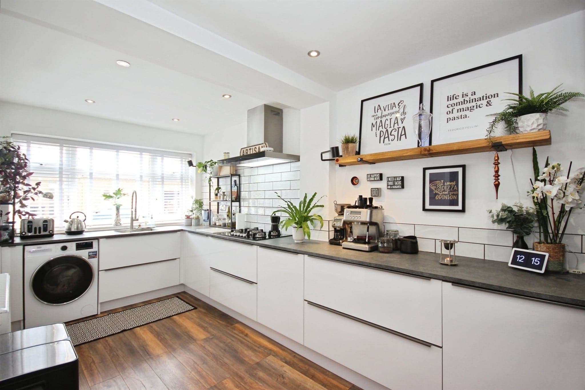 Property at Endsleigh Gardens, Leamington Spa