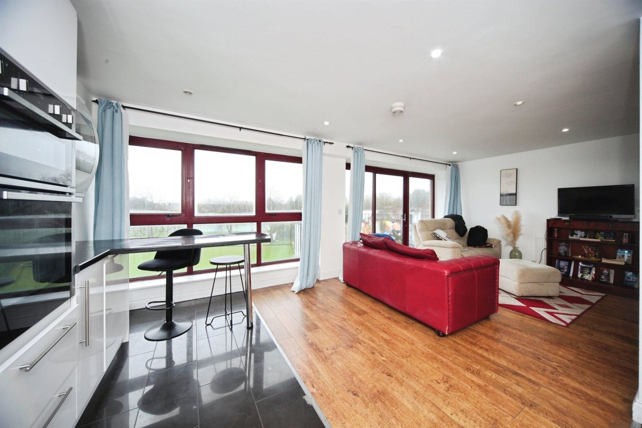 Property at West Hill Road, LUTON