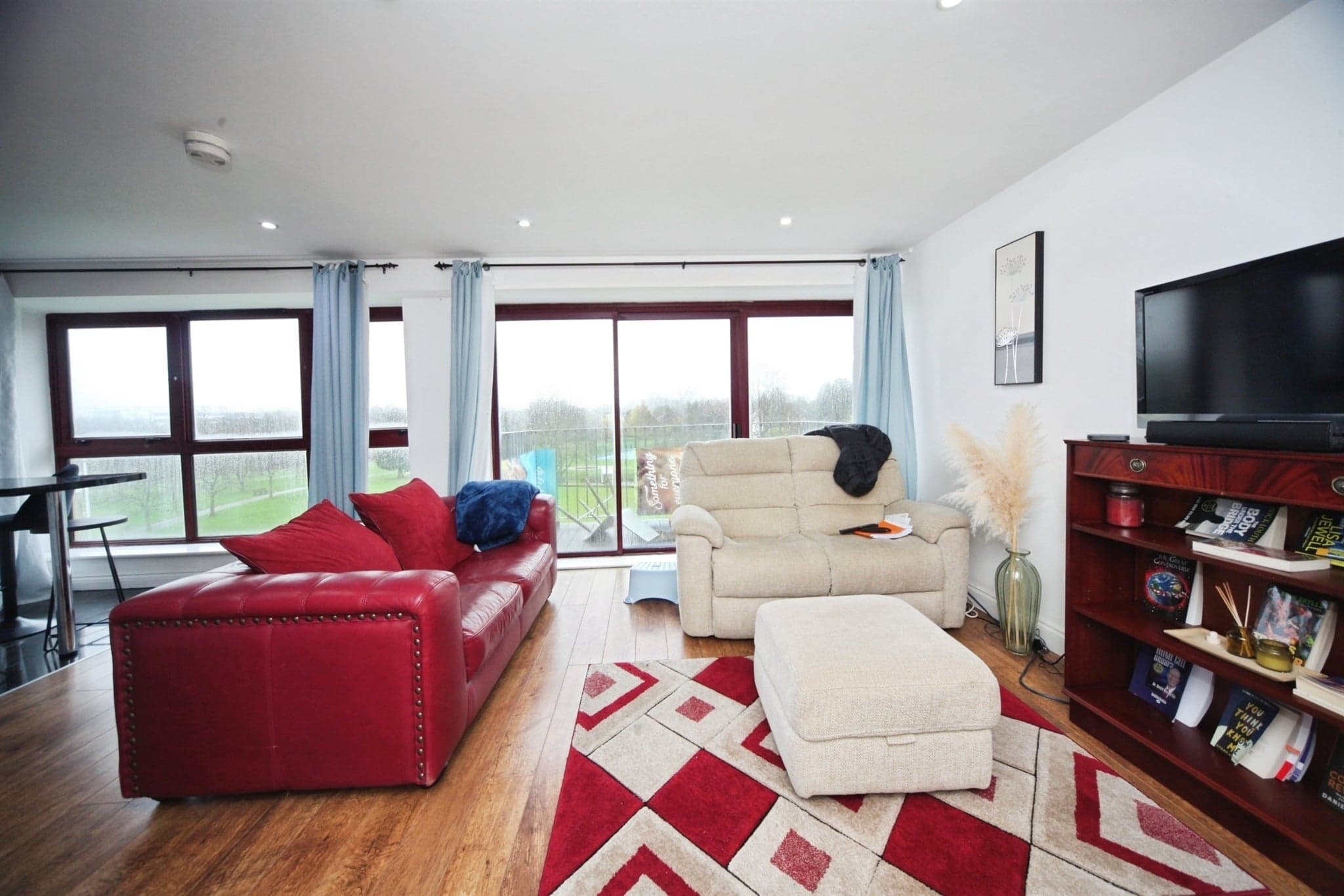 Property at West Hill Road, LUTON