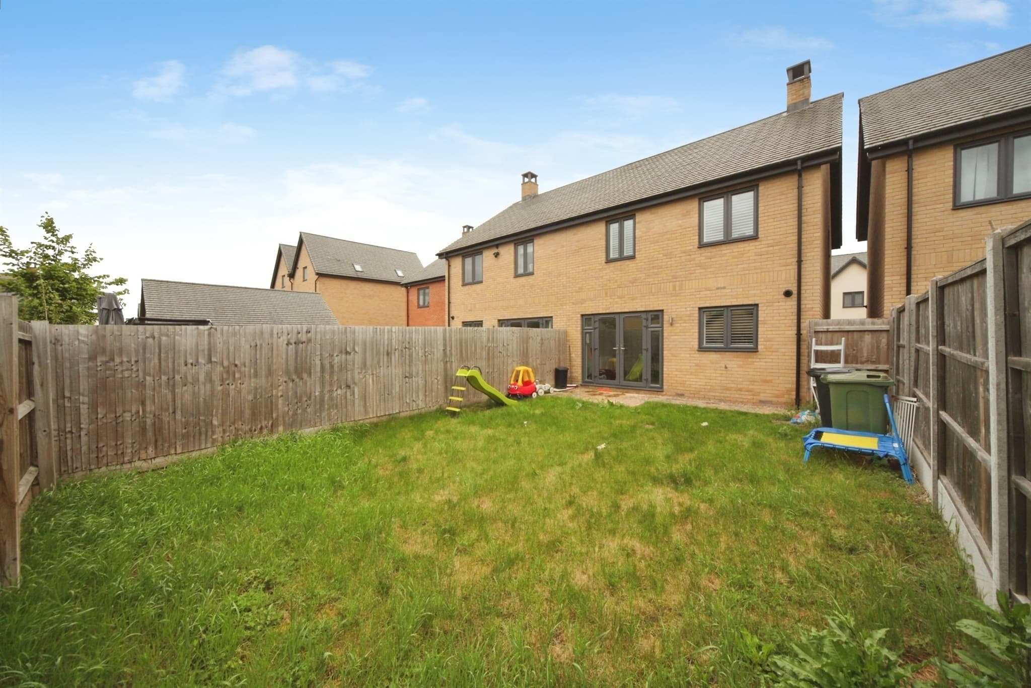 Property at Colosseum Drive, Houghton Regis, Dunstable