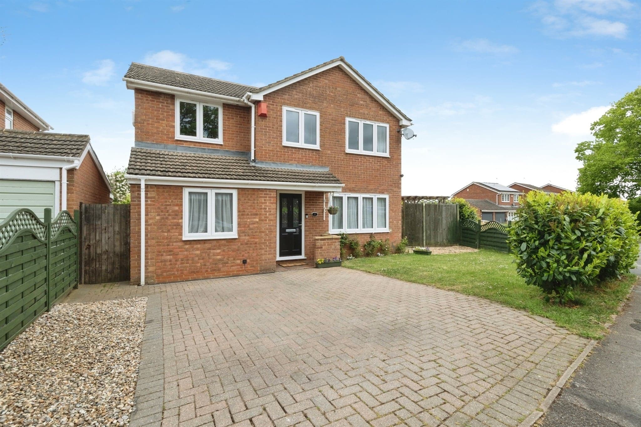 Property at Hare Close, Buckingham