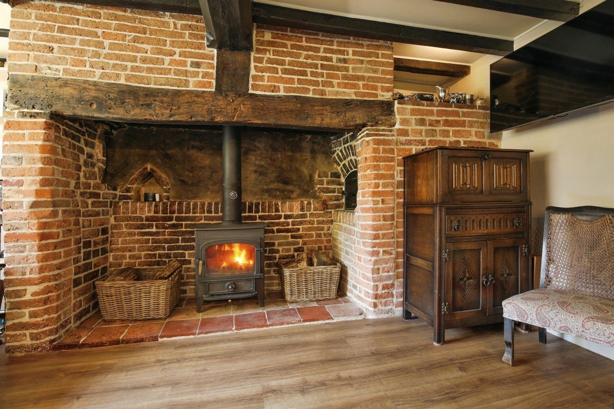 Property at Tolley Cottages, Chute Cadley, Andover
