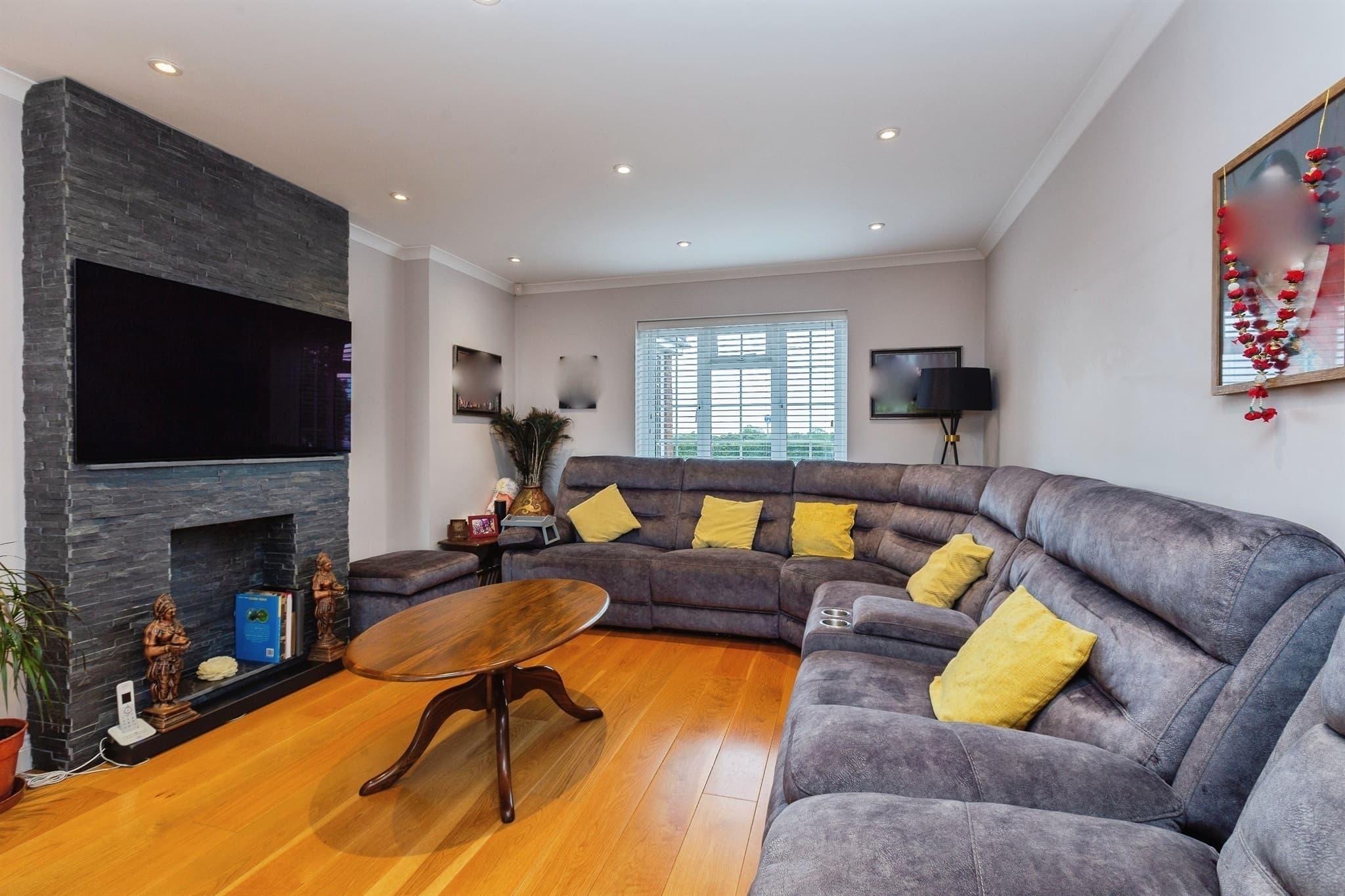 Property at Lower Road, Stoke Mandeville, Aylesbury