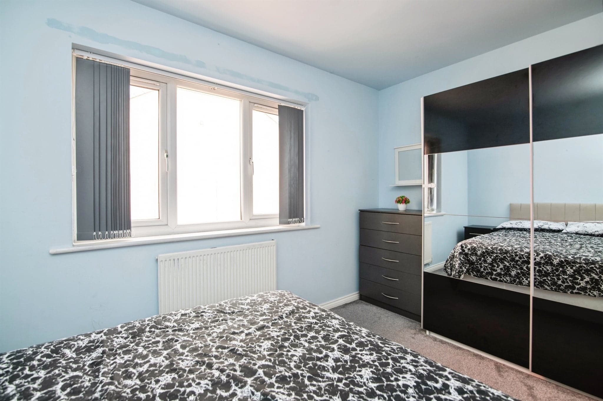 Property at Farm End Close, West Bromwich