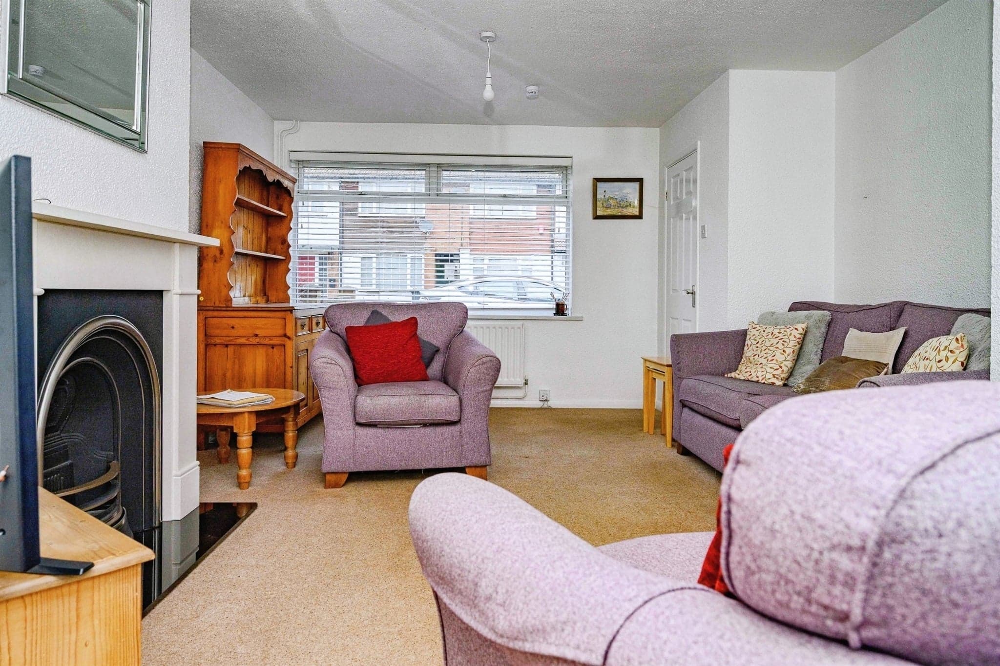Property at Midhurst Gardens, Luton
