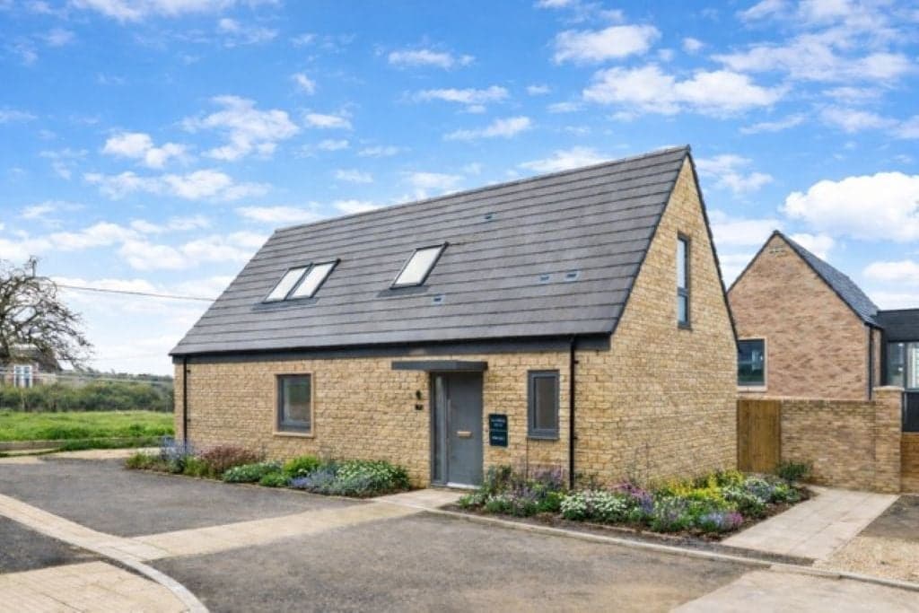 Property at Thames View, Blunsdon, Swindon