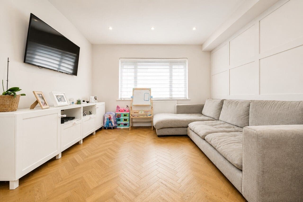 Property at Peters Avenue, London Colney, St. Albans
