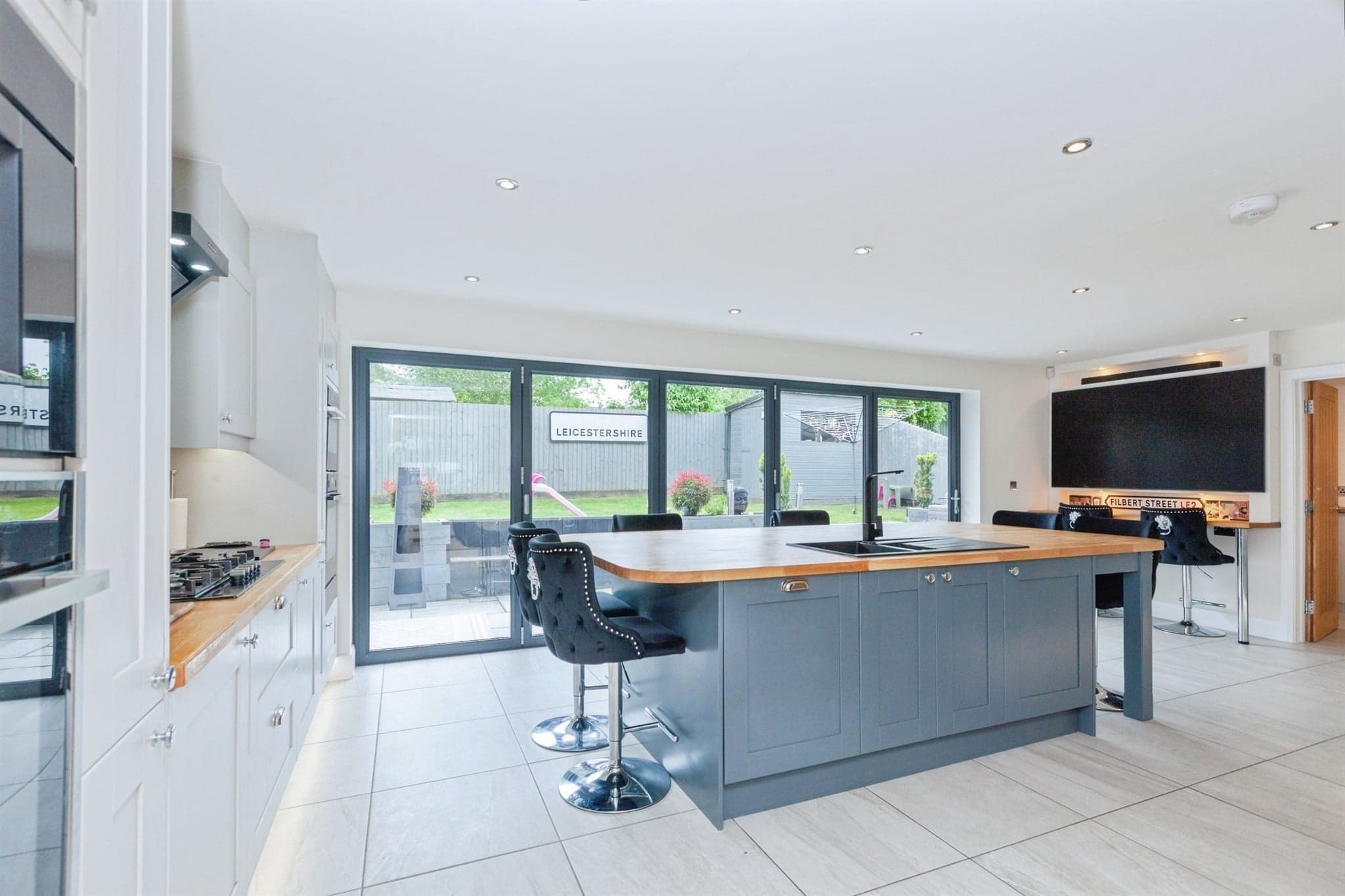 Property at Fairefield Crescent, Glenfield, Leicester