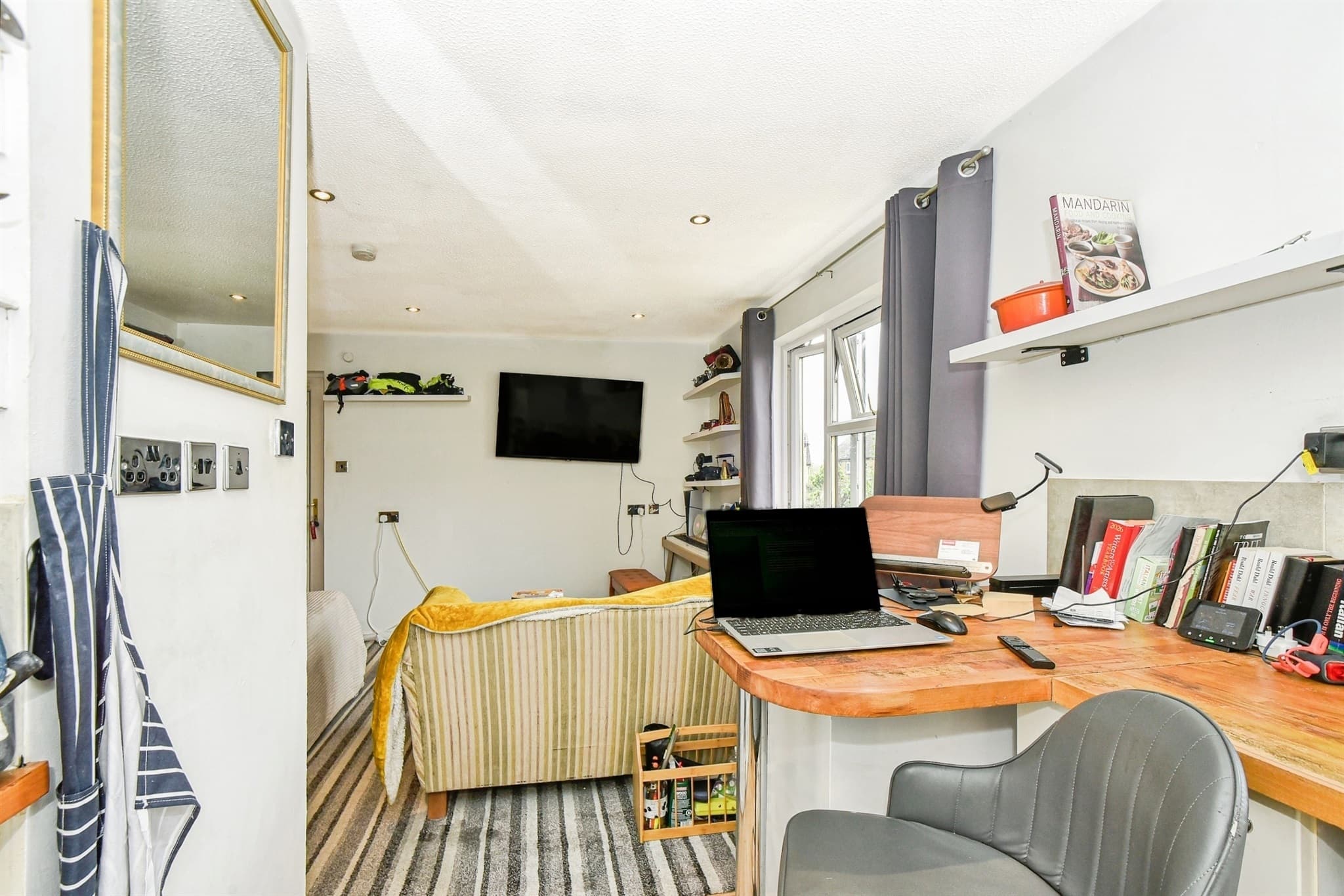 Property at Manor Road, WITNEY