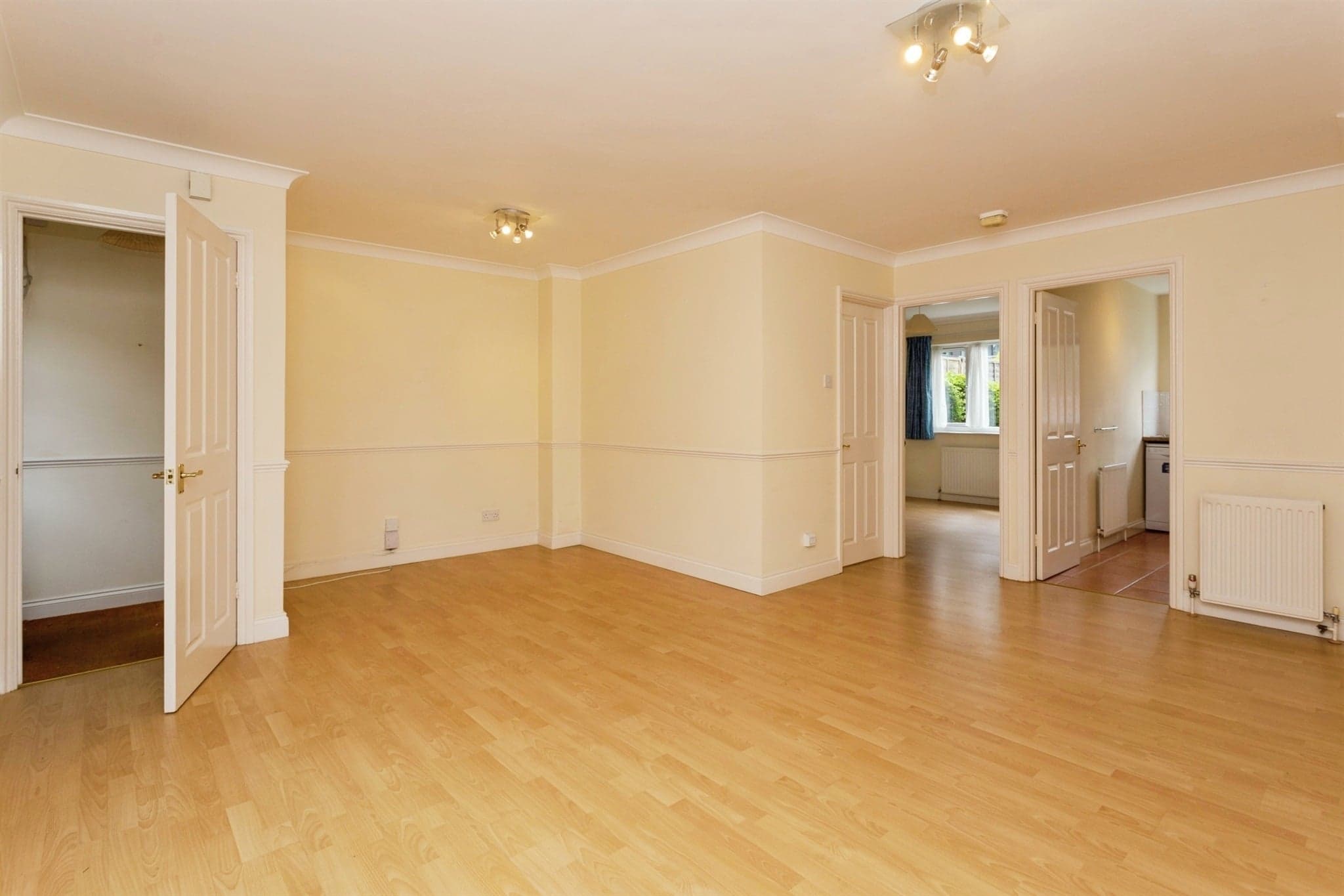 Property at Estcourt Road, Watford