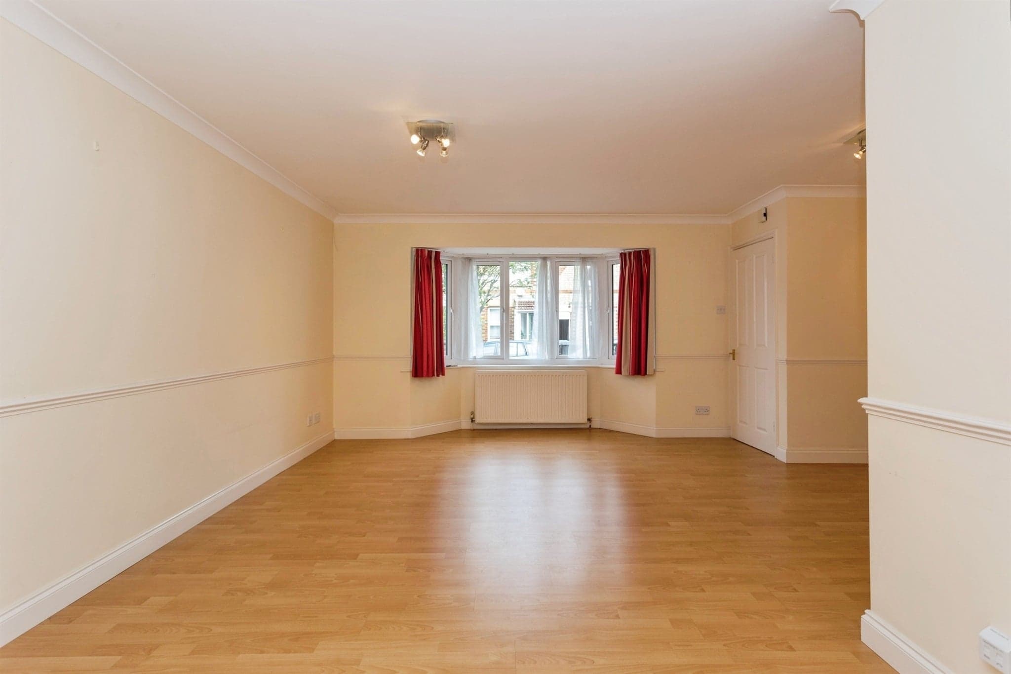 Property at Estcourt Road, Watford