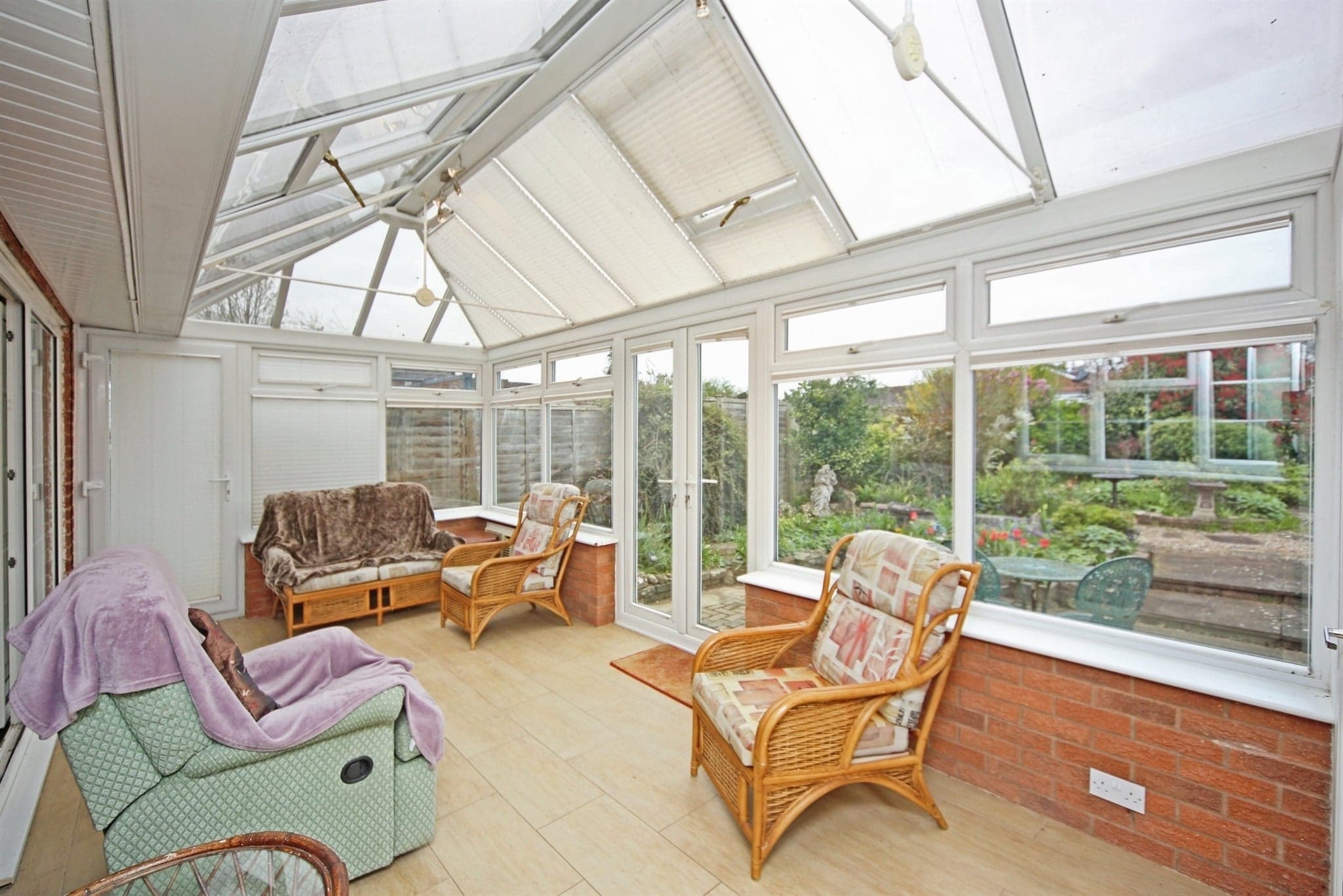 Property at Dovehouse Drive, Wellesbourne, Warwick