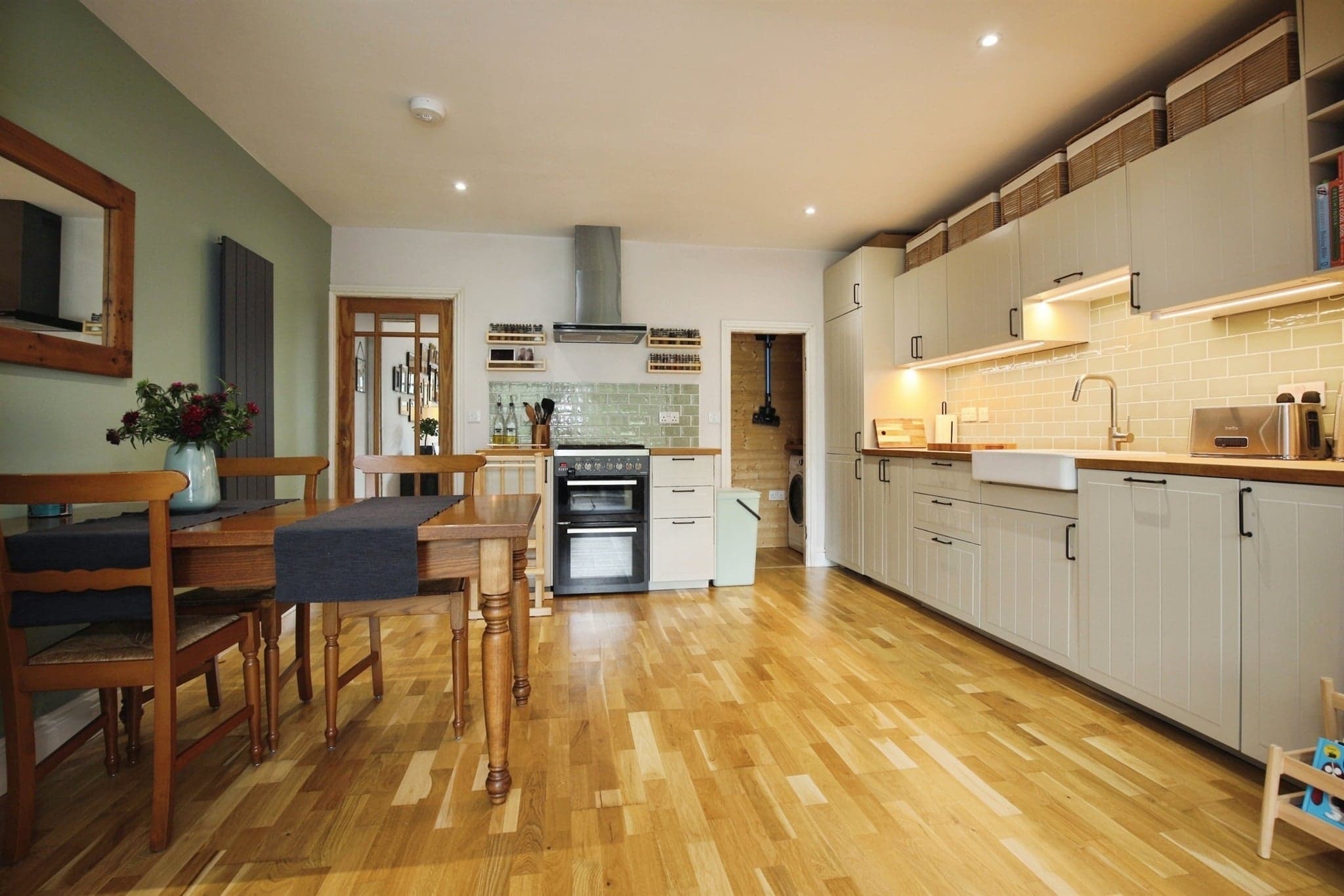 Property at Mead Hedges, Andover