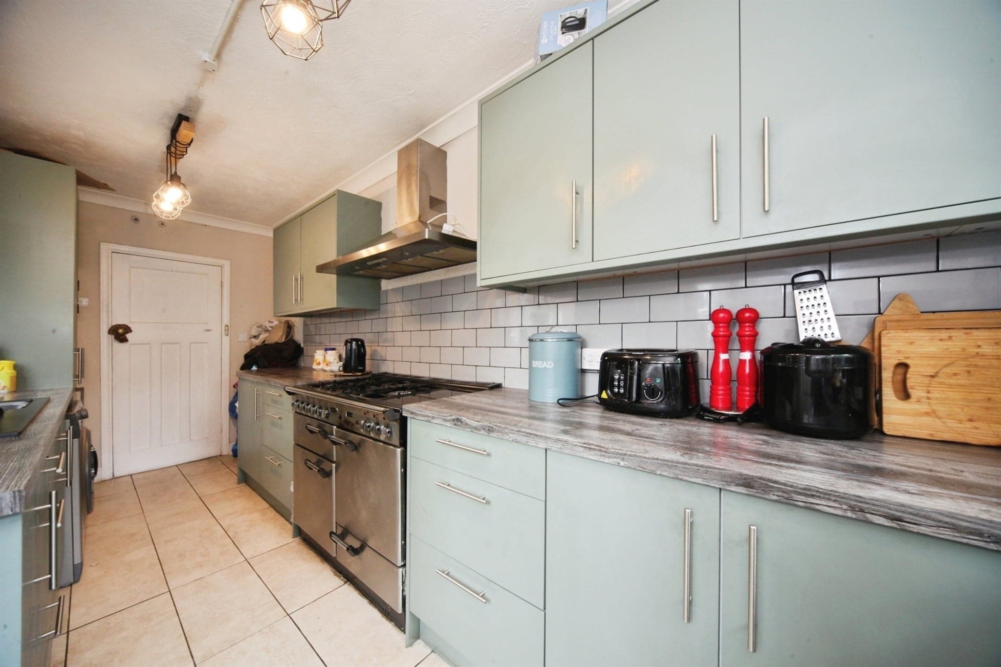Property at Crawley Green Road, LUTON