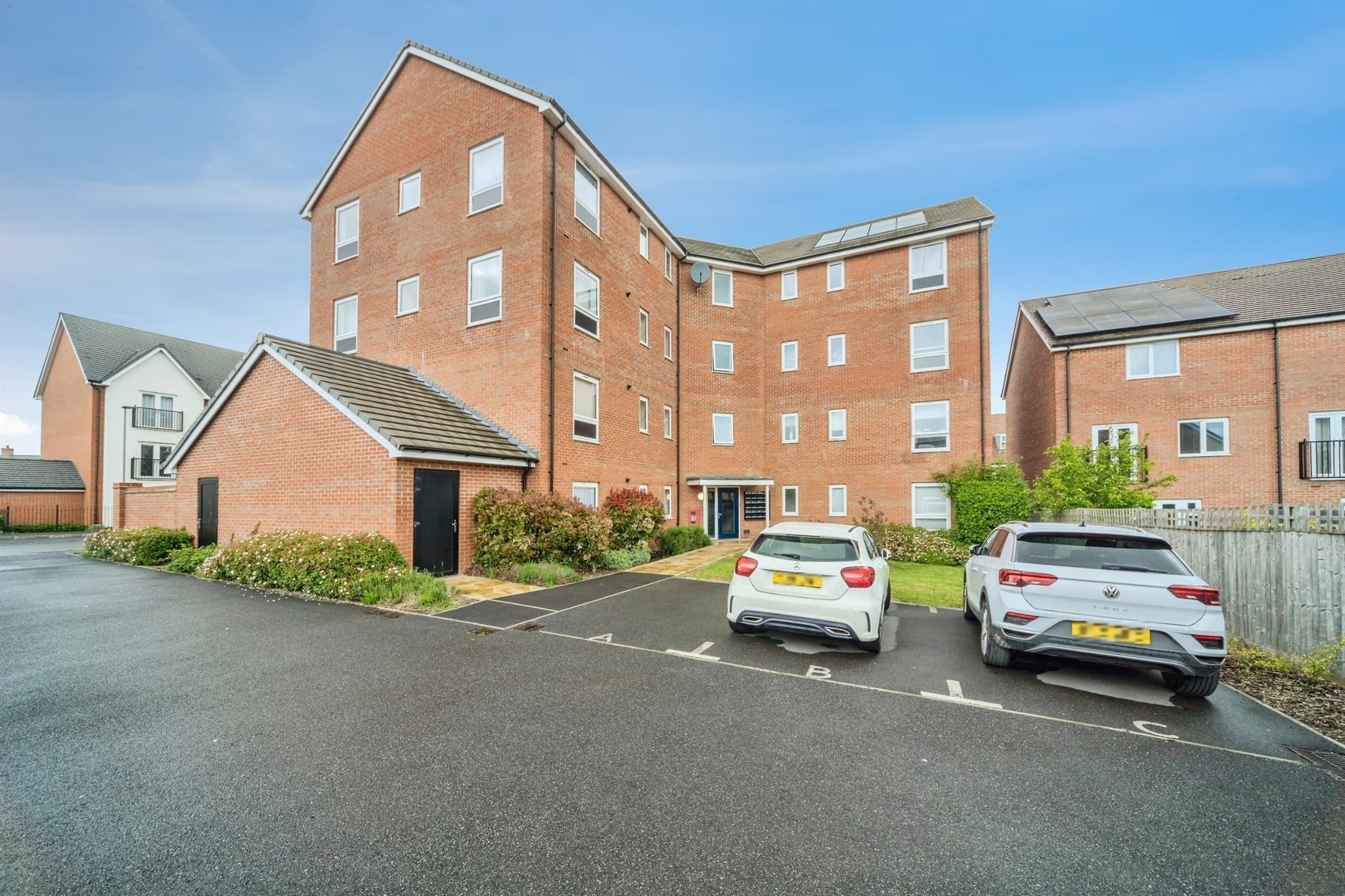 Property at Galapagos Grove, Bletchley, Milton Keynes