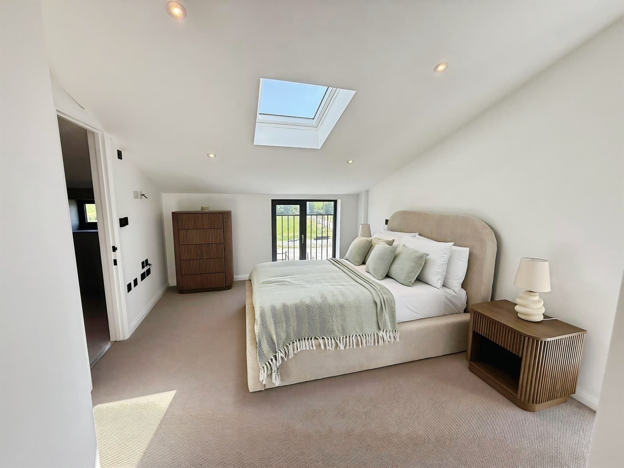 Property at Aylesbury Road, Rowsham, Aylesbury