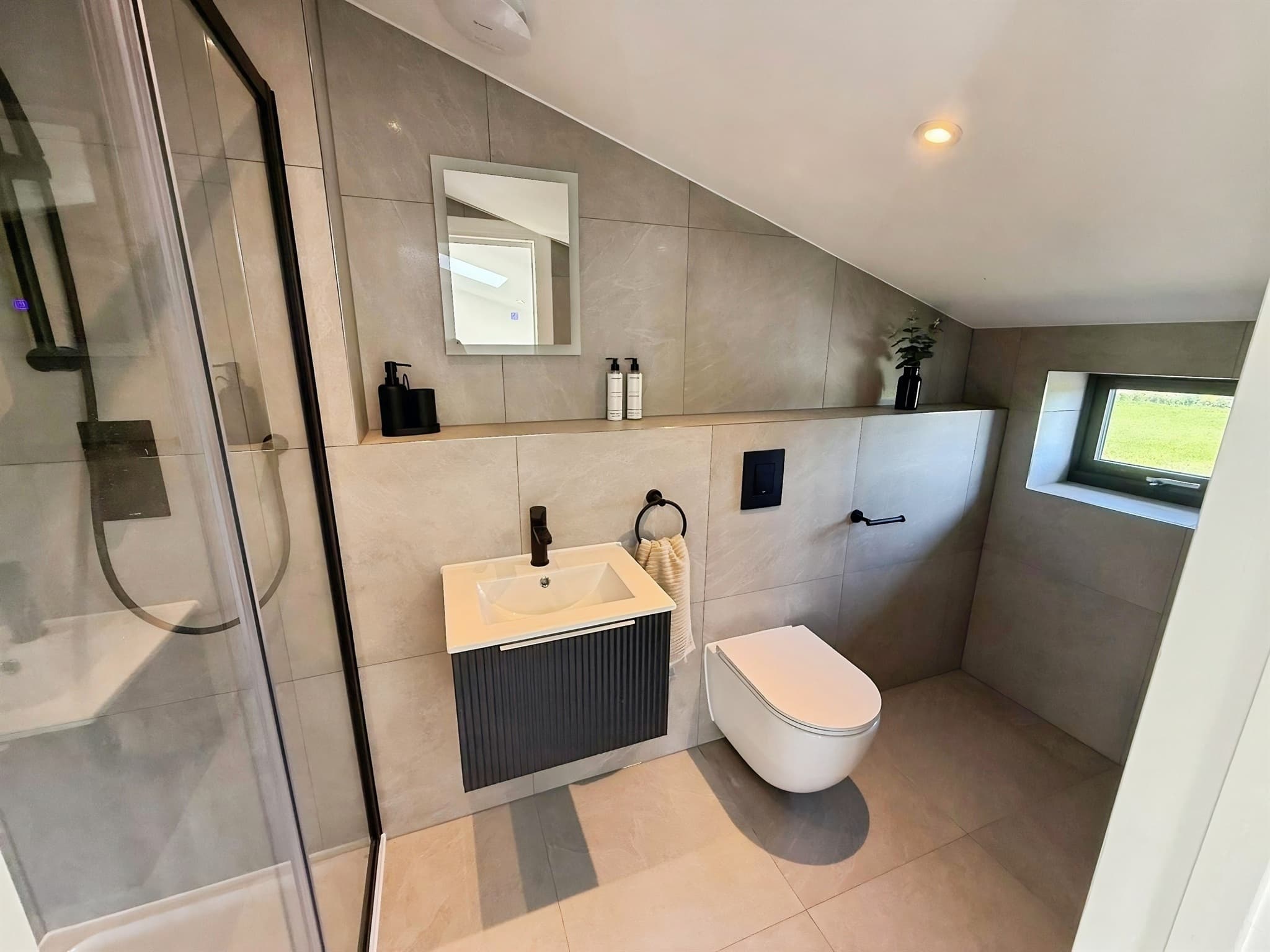 Property at Aylesbury Road, Rowsham, Aylesbury