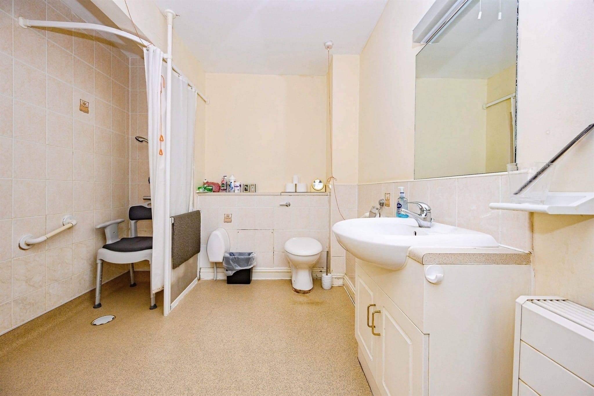 Property at Hancock Drive, Luton