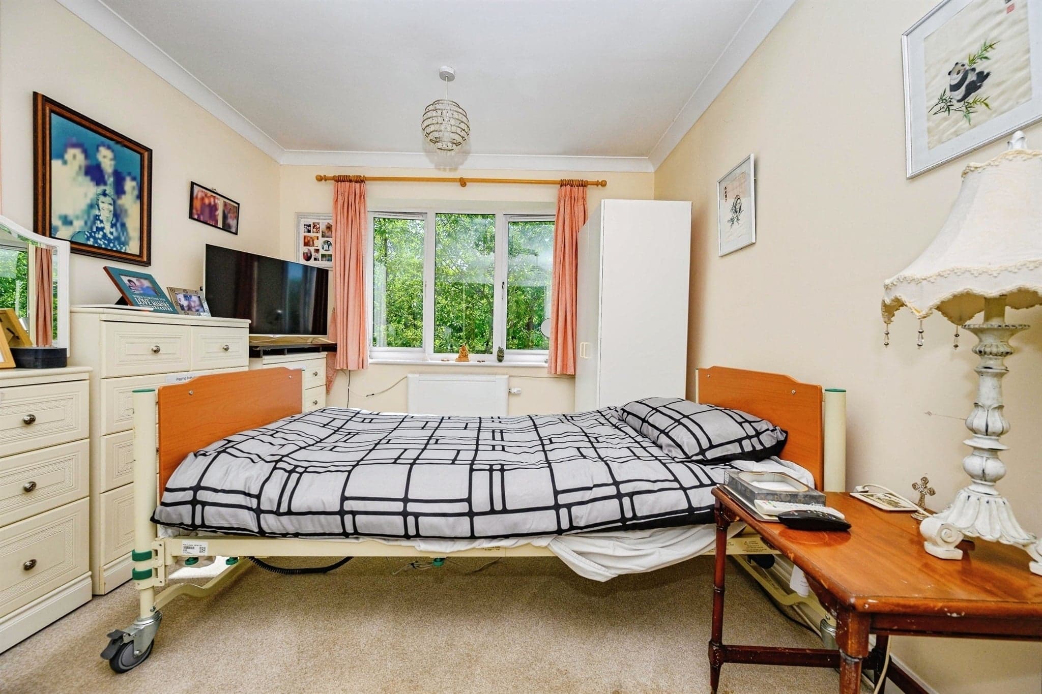 Property at Hancock Drive, Luton