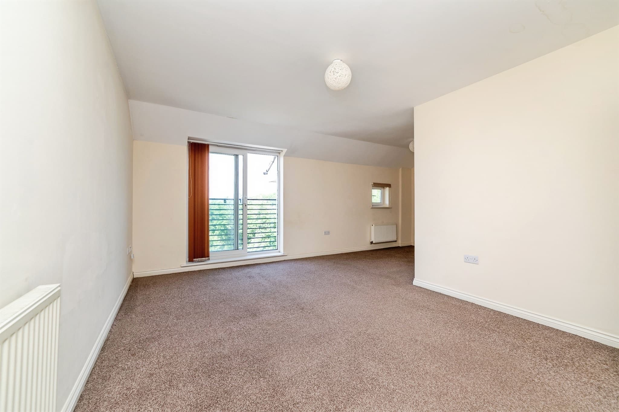 Property at Eddington Crescent, Welwyn Garden City