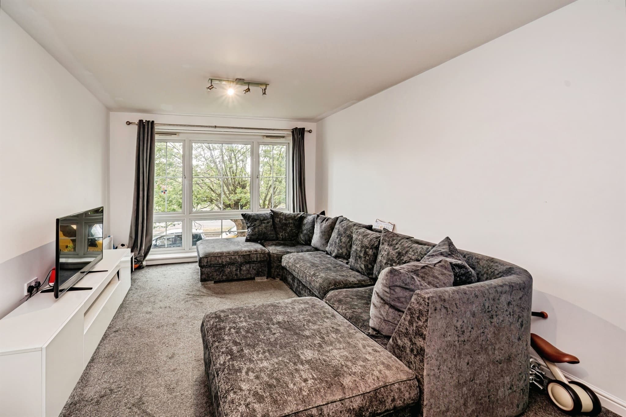 Property at Holyhead Mews, SLOUGH